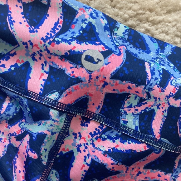 Vineyard Vines Starfish Print Leggings - Picture 7 of 10
